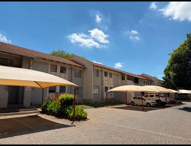 2 BEDROOM APARTMENT FOR SALE IN DIE HOEWES